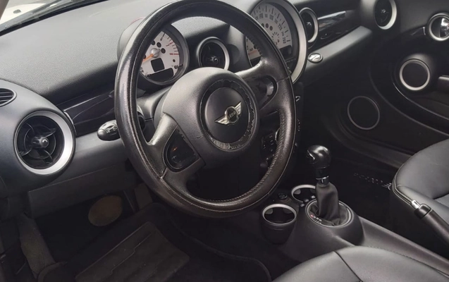 imagem-https://www.socarrao.com.br/sc-vehicle-images-prod/3013527/1785767929911-V2hhdHNBcHAgSW1hZ2UgMjAyNi0wNy0wNCBhdCAxMi4xMS4xMCAoMikuanBlZw.jpeg