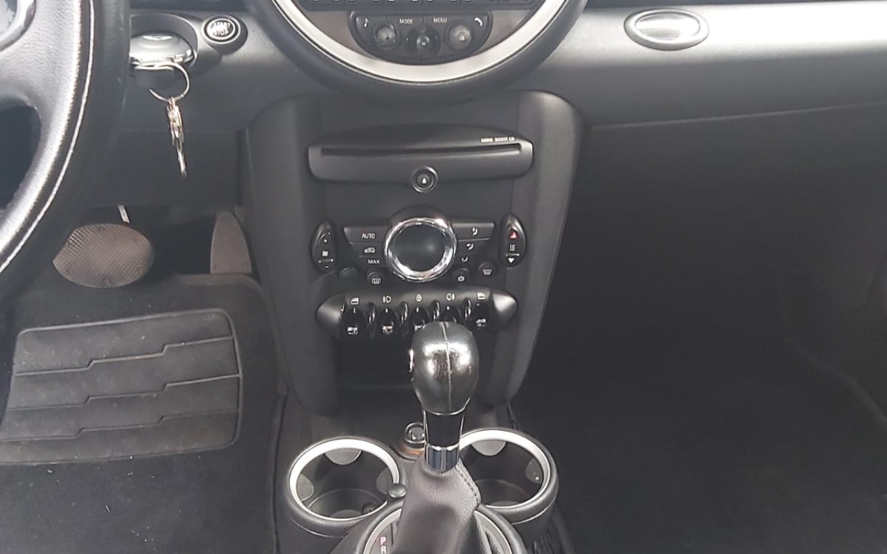 imagem-https://www.socarrao.com.br/sc-vehicle-images-prod/3013527/1785767930029-V2hhdHNBcHAgSW1hZ2UgMjAyNi0wNy0wNCBhdCAxMi4xMS4xMSAoMSkuanBlZw.jpeg