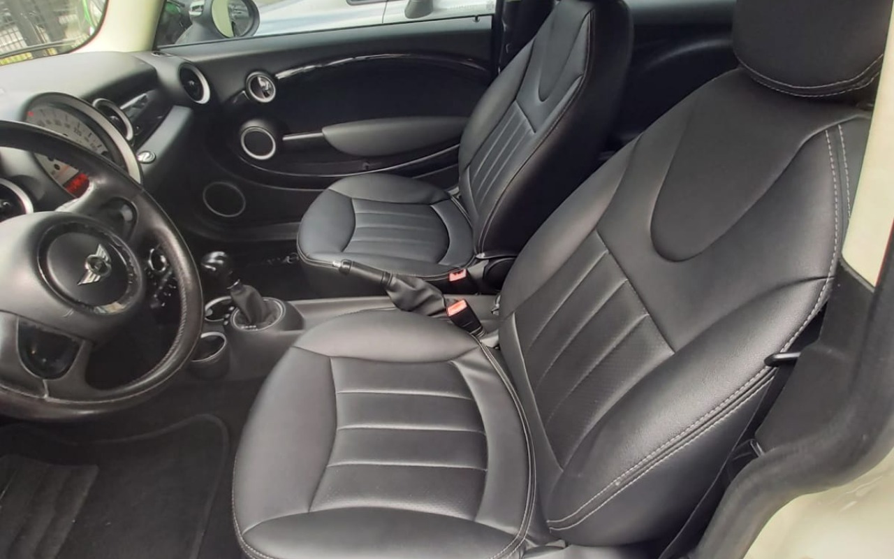 imagem-https://www.socarrao.com.br/sc-vehicle-images-prod/3013527/1785767930244-V2hhdHNBcHAgSW1hZ2UgMjAyNi0wNy0wNCBhdCAxMi4xMS4xMiAoMikuanBlZw.jpeg