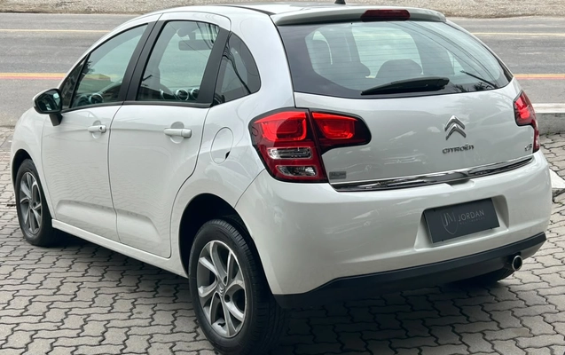 imagem-https://www.socarrao.com.br/sc-vehicle-images-prod/3013681/1789505074991-003_247d1918a554d350fe4eaa3a2edf7f63.jpeg