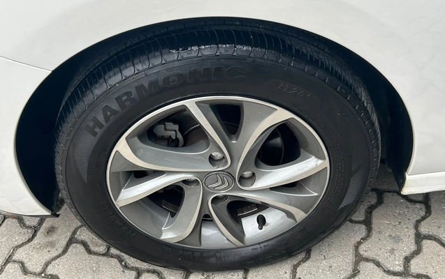 imagem-https://www.socarrao.com.br/sc-vehicle-images-prod/3013681/1789505075003-003_6bc3f48e70b2c583de698b8c707234d1.jpeg