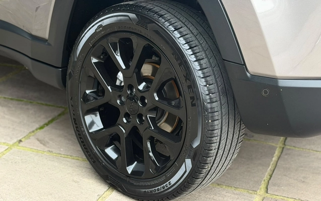 imagem-https://www.socarrao.com.br/sc-vehicle-images-prod/3013783/1785768594035-Y6ofXlo8ndli8qzQ5ACy3OvhCCllUUS9.jpg