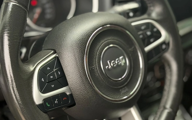 imagem-https://www.socarrao.com.br/sc-vehicle-images-prod/3013783/1785768594036-7Ecq8RKd1wVNOMrpILYJ6aCUxeO3c7CB.jpg