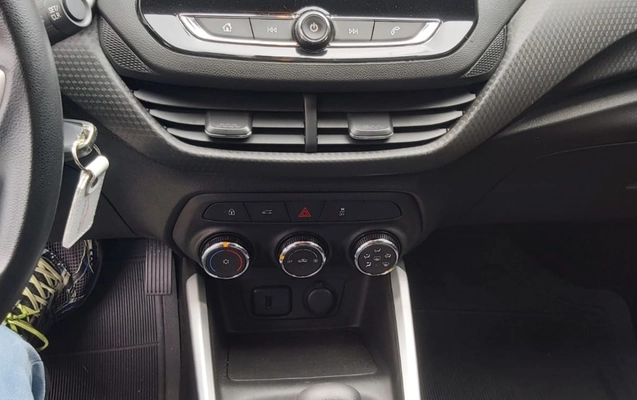 imagem-https://www.socarrao.com.br/sc-vehicle-images-prod/3014139/1785769554535-V2hhdHNBcHAgSW1hZ2UgMjAyNi0wNy0yNiBhdCAxOC4yOS4wOSAoMTMpLmpwZWc.jpeg