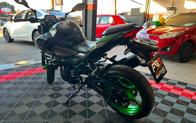 imagem-https://www.socarrao.com.br/sc-vehicle-images-prod/3014191/1785769788721-V2hhdHNBcHAgSW1hZ2UgMjAyNi0wNi0yNSBhdCAxNi40MC40OSAoNCkuanBlZw.jpeg