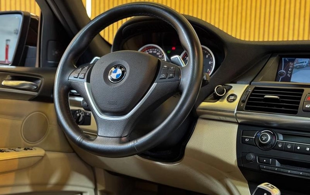 imagem-https://www.socarrao.com.br/sc-vehicle-images-prod/3014273/1787926985263-8093361_19_B_3c4ed60cb2.jpeg