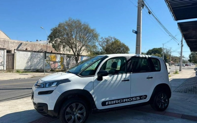 imagem-https://www.socarrao.com.br/sc-vehicle-images-prod/3014559/1785770819674-8342538_7_B_111fba080e.jpeg