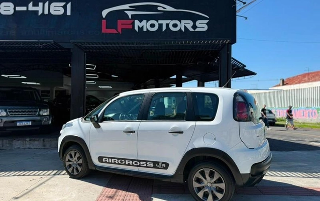 imagem-https://www.socarrao.com.br/sc-vehicle-images-prod/3014559/1785770819675-8342538_7_B_1a569bd888.jpeg