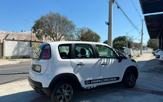 imagem-https://www.socarrao.com.br/sc-vehicle-images-prod/3014559/1785770819677-8342538_5_B_07a72ad343.jpeg