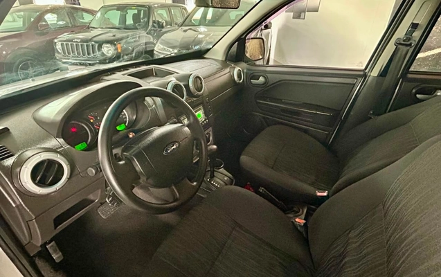 imagem-https://www.socarrao.com.br/sc-vehicle-images-prod/3014656/1788174741982-c39b4cf1c5ce468f8258ef6e89b5c189_1785770294748.jpg
