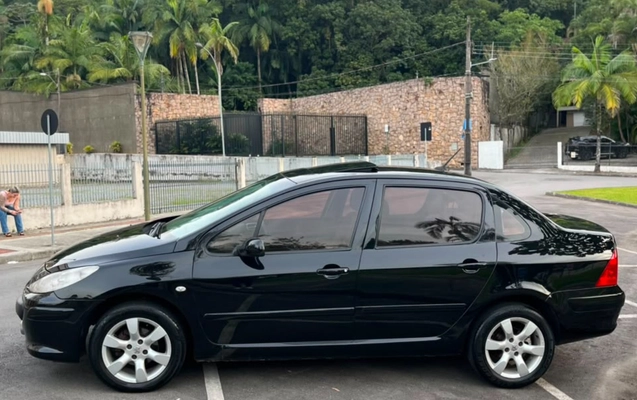 imagem-https://www.socarrao.com.br/sc-vehicle-images-prod/3014684/1785771174899-SU1HLTIwMjYwNzI3LVdBMDEwNC5qcGc.jpg