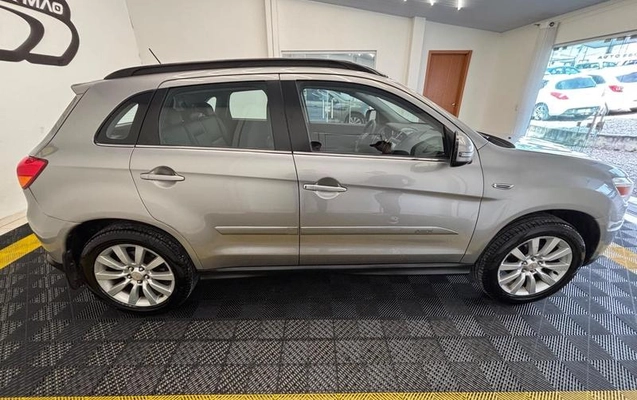 imagem-https://www.socarrao.com.br/sc-vehicle-images-prod/3014758/1785771381832-8205263_3_B_6de323089f.jpeg