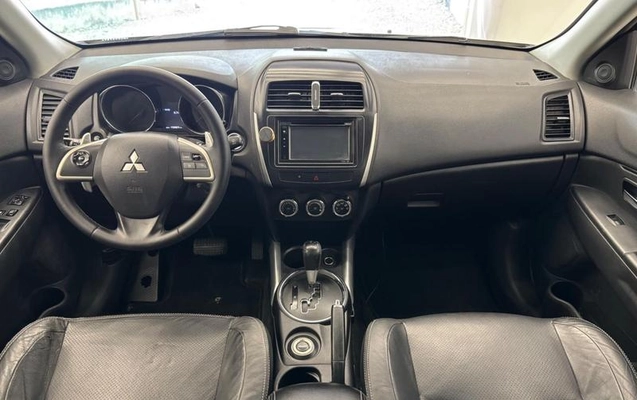 imagem-https://www.socarrao.com.br/sc-vehicle-images-prod/3014758/1785771381837-8205263_19_B_8698d7c855.jpeg