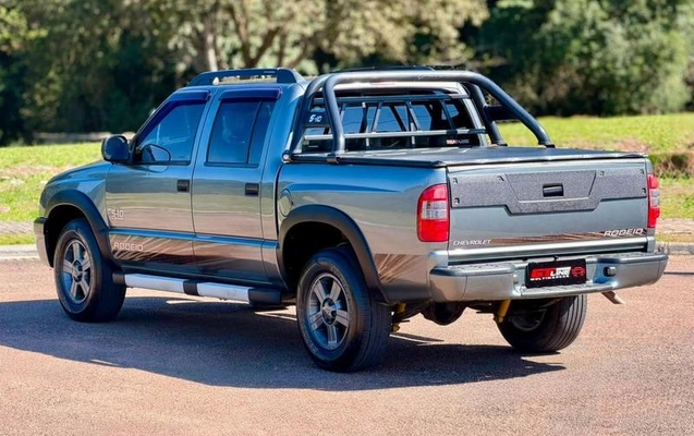 imagem-https://www.socarrao.com.br/sc-vehicle-images-prod/3015051/1791380194352-8339867_18_B_780b9193bc.jpeg
