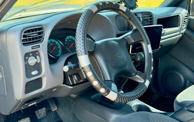 imagem-https://www.socarrao.com.br/sc-vehicle-images-prod/3015051/1791380194356-8339867_7_B_cd1b41446d.jpeg