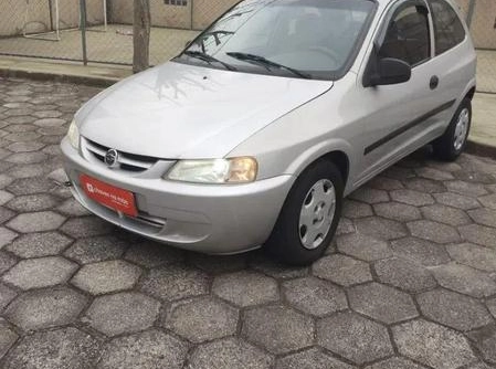 Chevrolet Celta 2004 Prata — foto 1 de 3