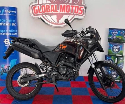 YAMAHA XTZ 250 TENERE/TENERE BLUEFLEX 2019 Marrom — foto 1 de 3