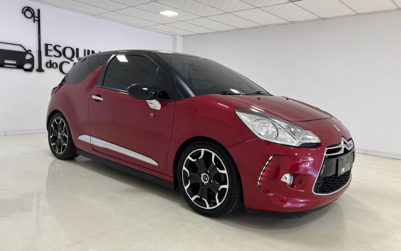 imagem-https://www.socarrao.com.br/sc-vehicle-images-prod/3017375/1785779223148-V2hhdHNBcHAgSW1hZ2UgMjAyNS0xMi0xOSBhdCAxMS4zNC4yMSAoMykuanBlZw.jpeg