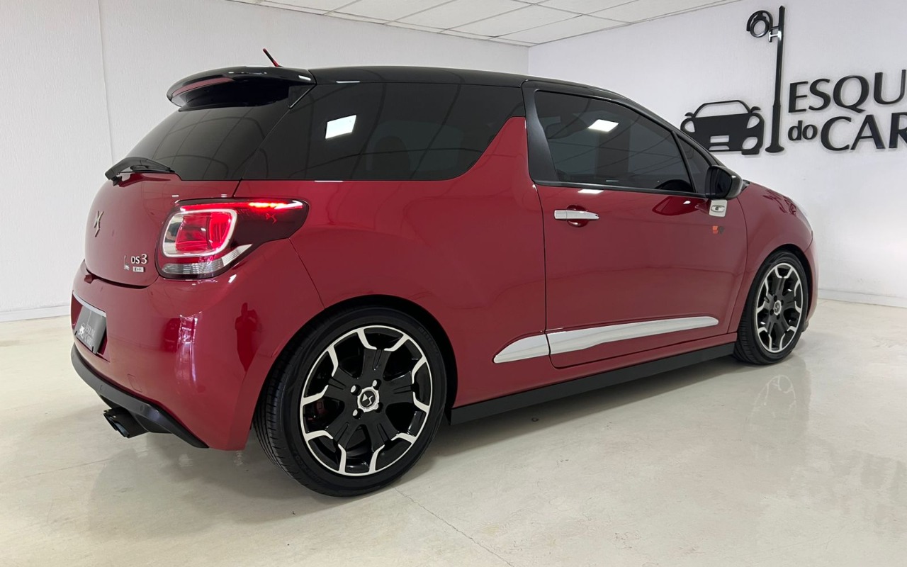 imagem-https://www.socarrao.com.br/sc-vehicle-images-prod/3017375/1785779223212-V2hhdHNBcHAgSW1hZ2UgMjAyNS0xMi0xOSBhdCAxMS4zNC4yMSAoNCkuanBlZw.jpeg