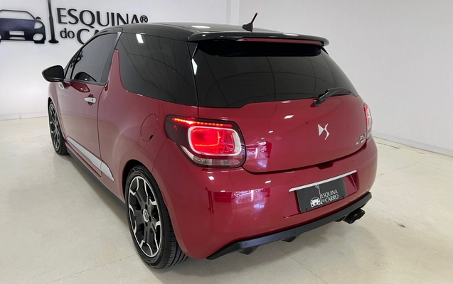 imagem-https://www.socarrao.com.br/sc-vehicle-images-prod/3017375/1785779223387-V2hhdHNBcHAgSW1hZ2UgMjAyNS0xMi0xOSBhdCAxMS4zNC4yMiAoMSkuanBlZw.jpeg