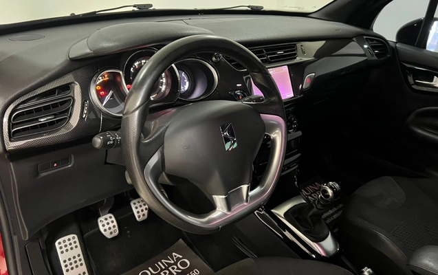 imagem-https://www.socarrao.com.br/sc-vehicle-images-prod/3017375/1785779224102-V2hhdHNBcHAgSW1hZ2UgMjAyNS0xMi0xOSBhdCAxMS4zNC4yNCAoMSkuanBlZw.jpeg