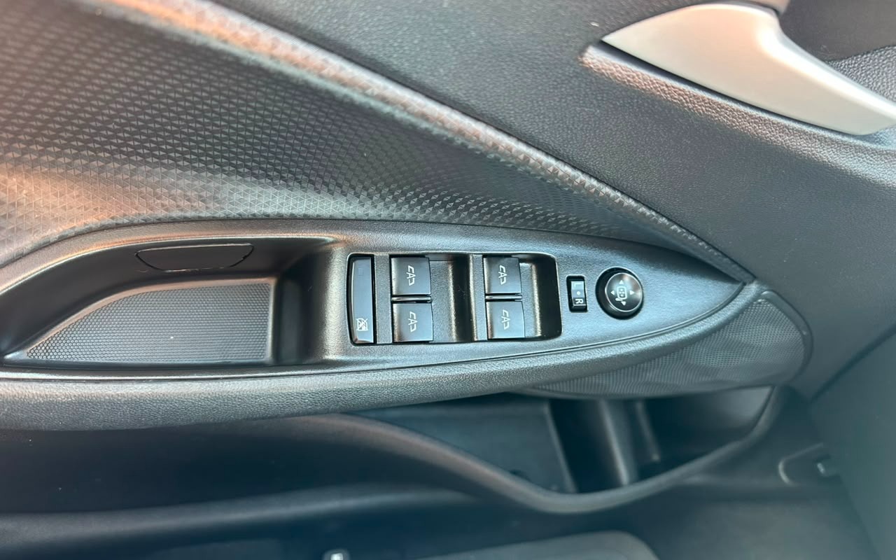imagem-https://www.socarrao.com.br/sc-vehicle-images-prod/3017682/1785779948912-V2hhdHNBcHAgSW1hZ2UgMjAyNi0wOC0wMyBhdCAxMy40NS41MiAoMikuanBlZw.jpeg