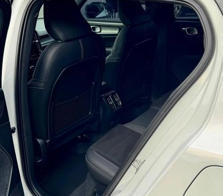imagem-https://www.socarrao.com.br/sc-vehicle-images-prod/3017983/1789415924573-8343393_26_B_f1f0344ba8.jpeg