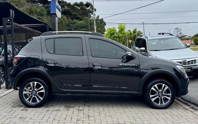 imagem-https://www.socarrao.com.br/sc-vehicle-images-prod/3018283/1789415945172-8321280_5_B_7231b26f2d.jpeg