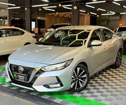 Nissan Sentra Advance 2.0 16V Aut. 2023 Prata — foto 1 de 3