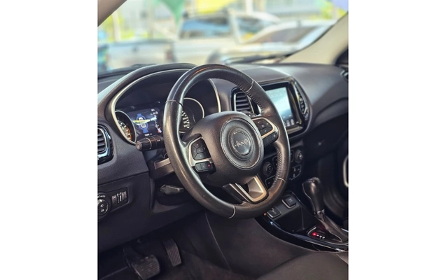 imagem-https://www.socarrao.com.br/sc-vehicle-images-prod/3018841/1785783563601-8_111406.jpg