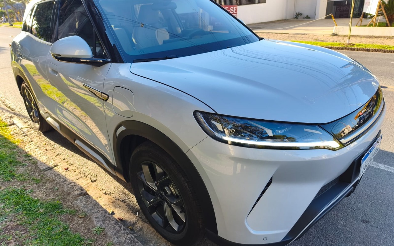 BYD Yuan Pro (Elétrico) 2025 Prata — foto 1 de 3