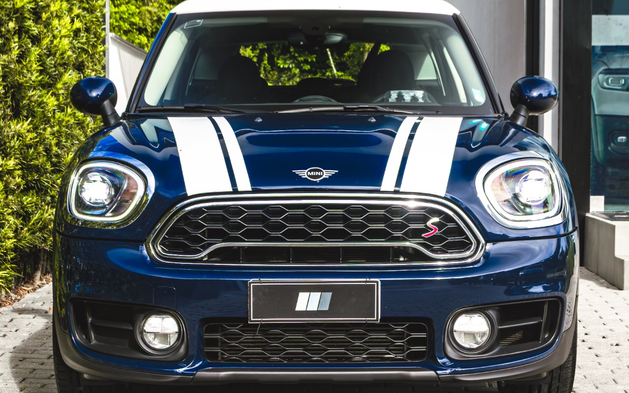 imagem-https://www.socarrao.com.br/sc-vehicle-images-prod/3019354/1785785099369-SU1HXzkwMzYuanBn.jpg