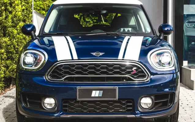 imagem-https://www.socarrao.com.br/sc-vehicle-images-prod/3019354/1785785099369-SU1HXzkwMzYuanBn.jpg