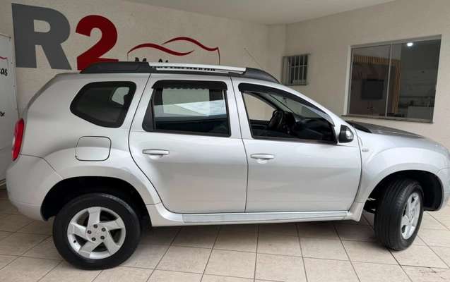 imagem-https://www.socarrao.com.br/sc-vehicle-images-prod/3019358/1785785102512-0NxxJXVlDSCARdrDRQT7kSKvSPIeXUtV.jpg