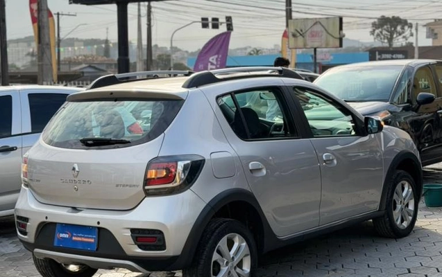 imagem-https://www.socarrao.com.br/sc-vehicle-images-prod/3019386/1785785236225-69436a70ea09a7330.jpeg