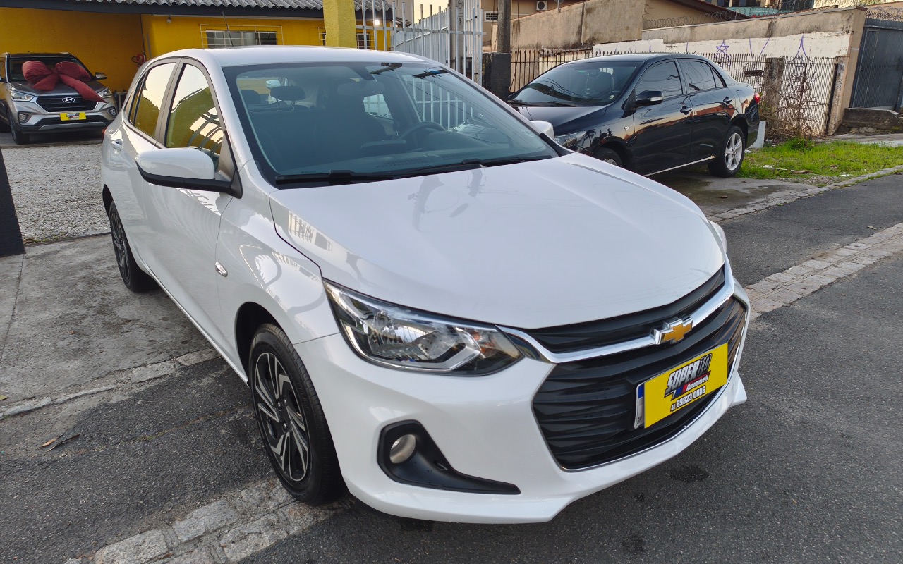 Chevrolet Onix 2024 Branco — foto 1 de 3
