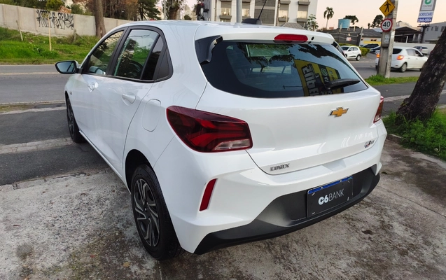 imagem-https://www.socarrao.com.br/sc-vehicle-images-prod/3019416/1785804563027-YTE4NzBhZmItZmZlMC00MmNiLTgzMzItYTlmZTk5MjViZmI5LmpwZWc.jpeg