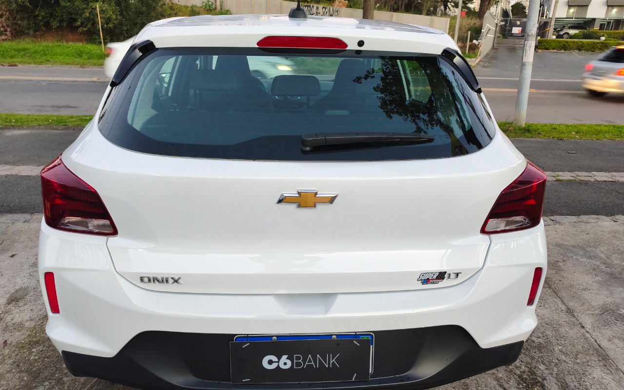 imagem-https://www.socarrao.com.br/sc-vehicle-images-prod/3019416/1785804563102-MGQ3Njk5YmYtYzEzZi00YTUxLThhMzEtYmFkNzEwN2VkOTNmLmpwZWc.jpeg