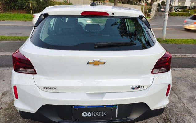imagem-https://www.socarrao.com.br/sc-vehicle-images-prod/3019416/1785804563102-MGQ3Njk5YmYtYzEzZi00YTUxLThhMzEtYmFkNzEwN2VkOTNmLmpwZWc.jpeg