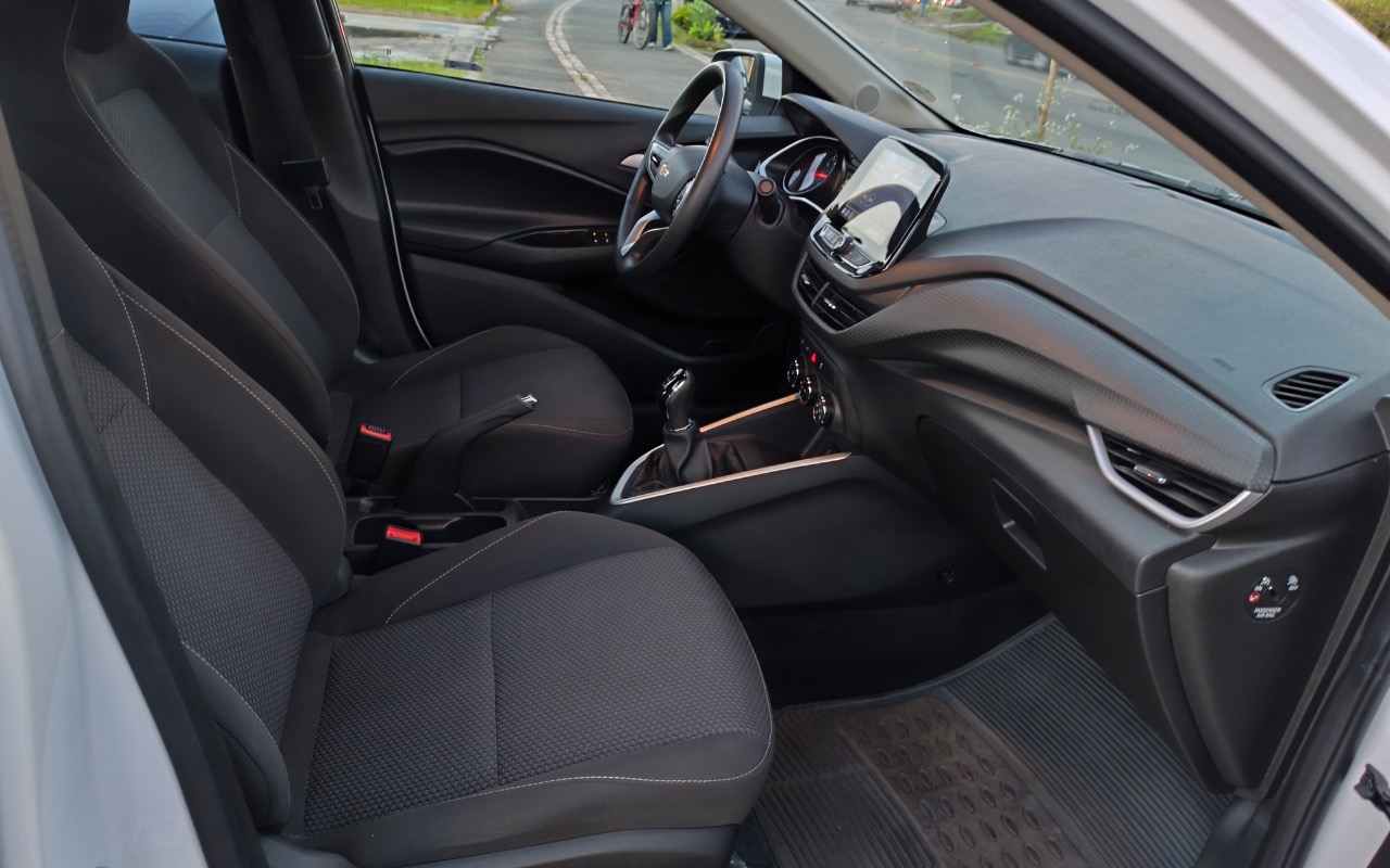 imagem-https://www.socarrao.com.br/sc-vehicle-images-prod/3019416/1785804563816-NjdjNzdmNmEtN2E5NC00ZjZkLTg0NzMtMTc3YjIyYmI4NDhiLmpwZWc.jpeg