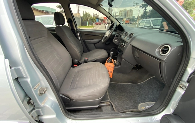 imagem-https://www.socarrao.com.br/sc-vehicle-images-prod/3019478/1785802671157-SU1HXzk1MzguanBlZw.jpeg