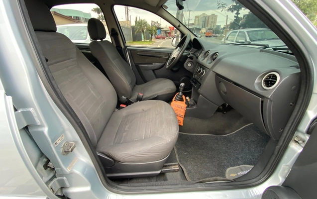 imagem-https://www.socarrao.com.br/sc-vehicle-images-prod/3019478/1785802671226-SU1HXzk1MzkuanBlZw.jpeg