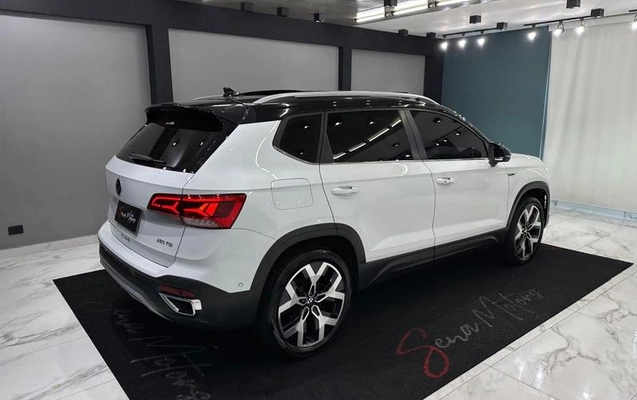 imagem-https://www.socarrao.com.br/sc-vehicle-images-prod/3019721/1791402537454-8328809_4_B_1edc369796.jpeg