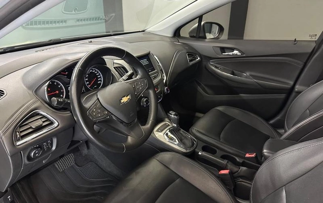 imagem-https://www.socarrao.com.br/sc-vehicle-images-prod/3019787/1789390128228-8328769_12_B_04c1c5b413.jpeg