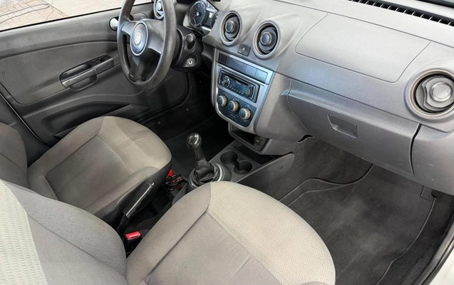 imagem-https://www.socarrao.com.br/sc-vehicle-images-prod/3019796/1789494029160-8330828_9_B_0f1f73a9c0.jpeg