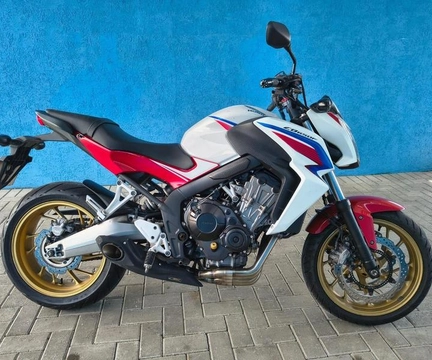 Honda CB 650F 2015 Branco — foto 1 de 3