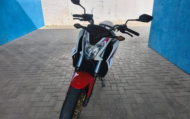 imagem-https://www.socarrao.com.br/sc-vehicle-images-prod/3019889/1785786868901-8343196_4_B_03f915c713.jpeg