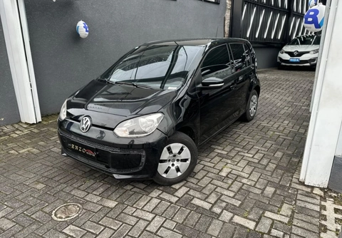Volkswagen Up! 2015 Preto — foto 1 de 3
