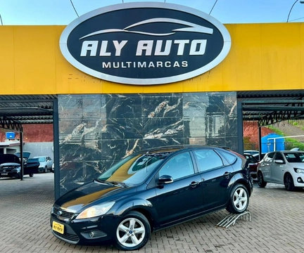 Ford Focus 2012 Preto — foto 1 de 3
