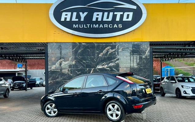 imagem-https://www.socarrao.com.br/sc-vehicle-images-prod/3020037/1786536943058-gb-6382840.jpg